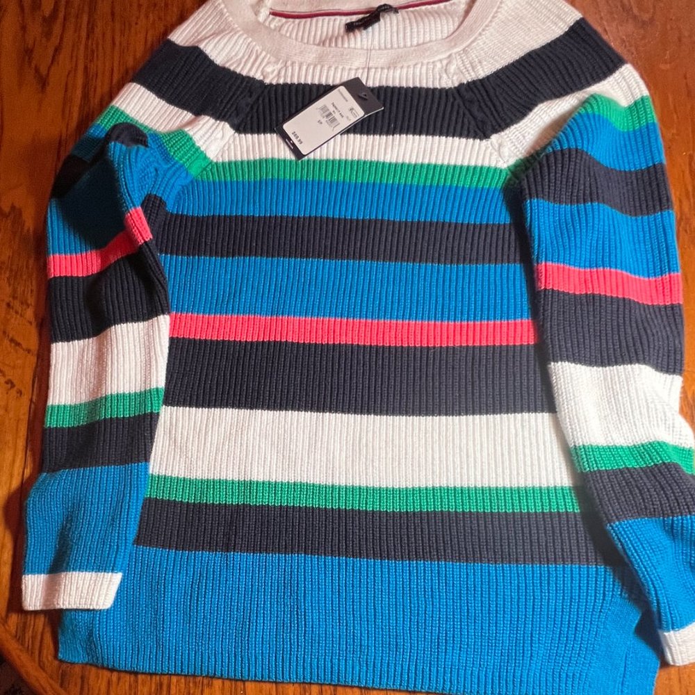 Tommy Hilfiger NWT Small multicolored sweater